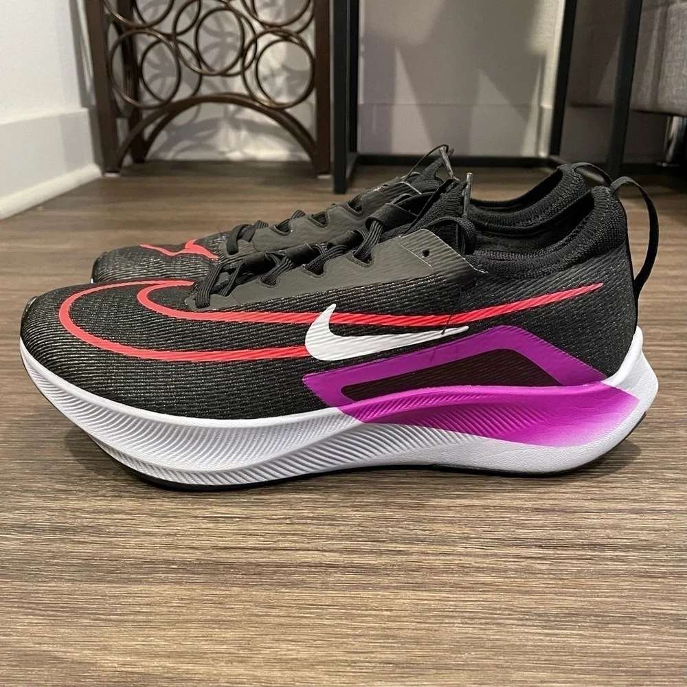 Nike Zoom Fly 4 sz 10.5